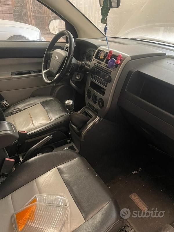 Usata Jeep Compass 140 CV (102 kW) 2007 Nero SUV