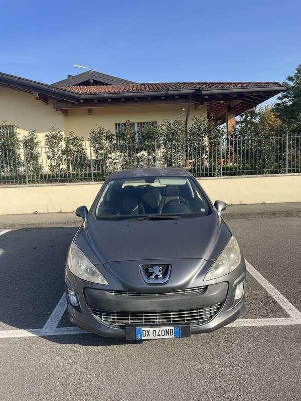 Usata 2009 Peugeot 308 Tre volumi | 1900 € (Super prezzo) - Immagine 1/4
