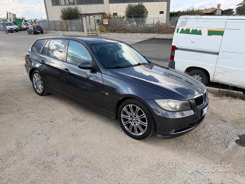 Usata BMW 320 163 CV (119 kW) 2006 Grigio Station wagon