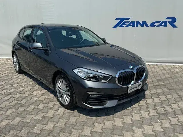 Usata BMW 118 Efficient Dynamics 150 CV (110 kW) 2019 Grigio scuro Utilitaria