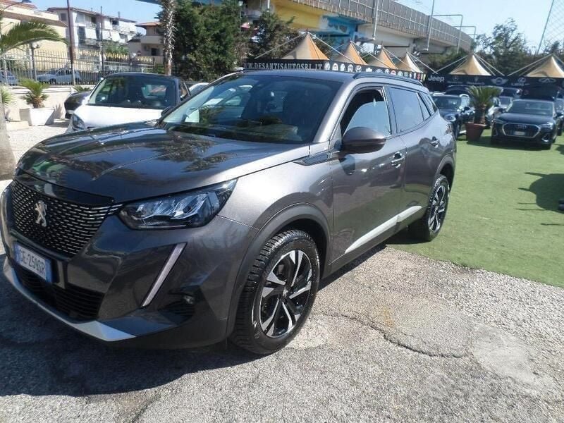 Usata Peugeot 2008 Allure 110 CV (80 kW) 2021 Grigio SUV