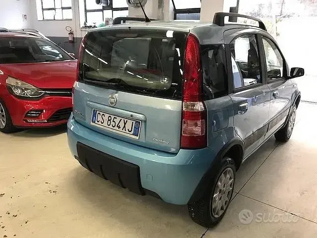 Usata Fiat Panda 4x4 Climbing 60 CV (44 kW) 2005 Blu Utilitaria