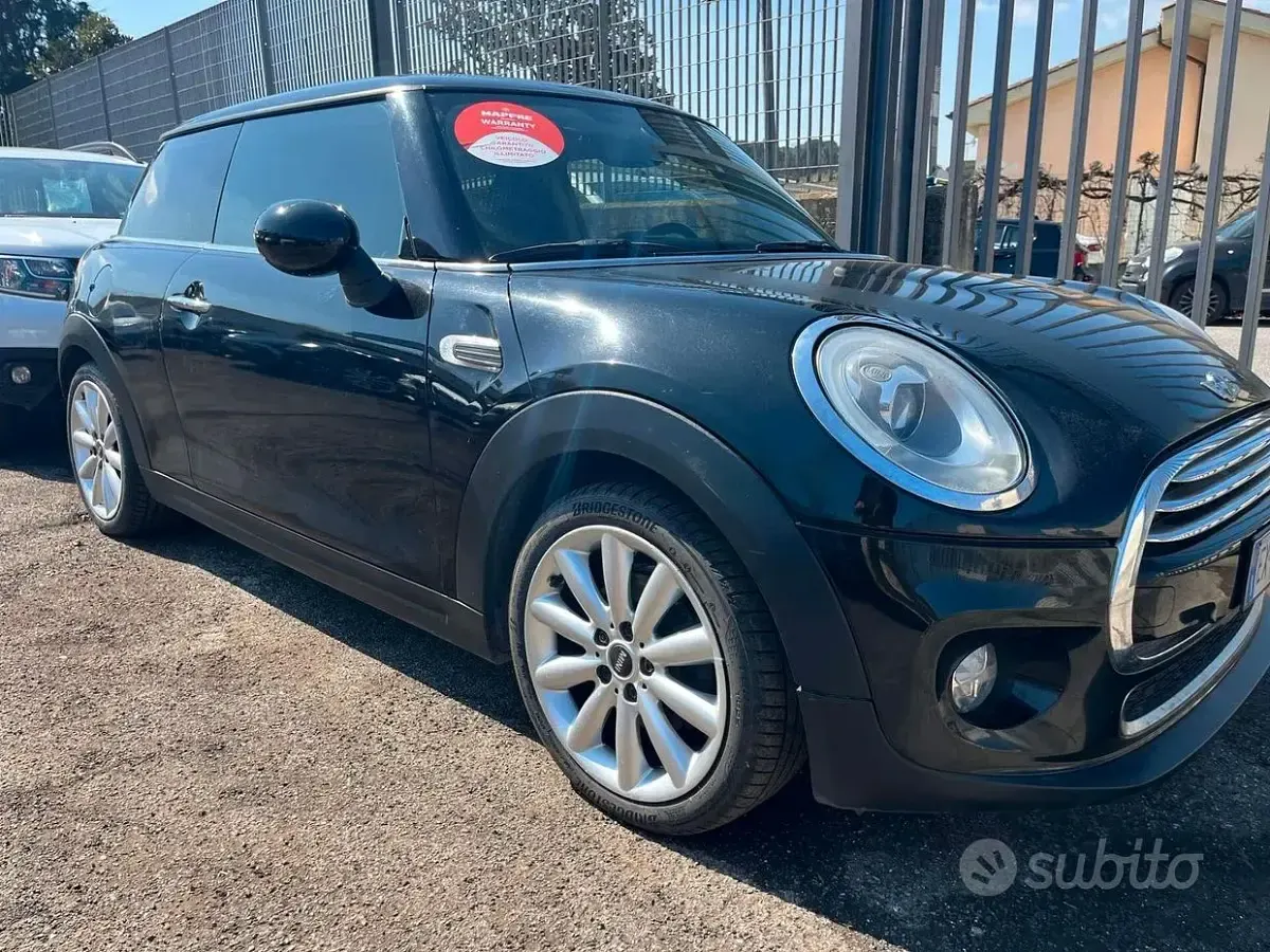 Usata Mini Cooper D 116 CV (85 kW) 2014 Nero Utilitaria
