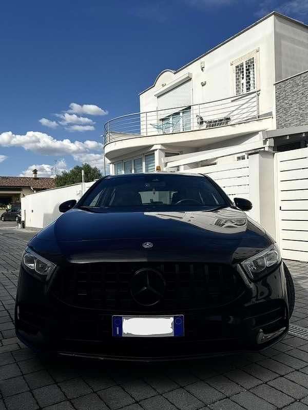 Usata Mercedes A180 AMG 116 CV (85 kW) 2020 Nero Berlina