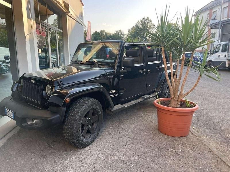Usata Jeep Wrangler Unlimited Sahara 177 CV (130 kW) 2008 Nero SUV