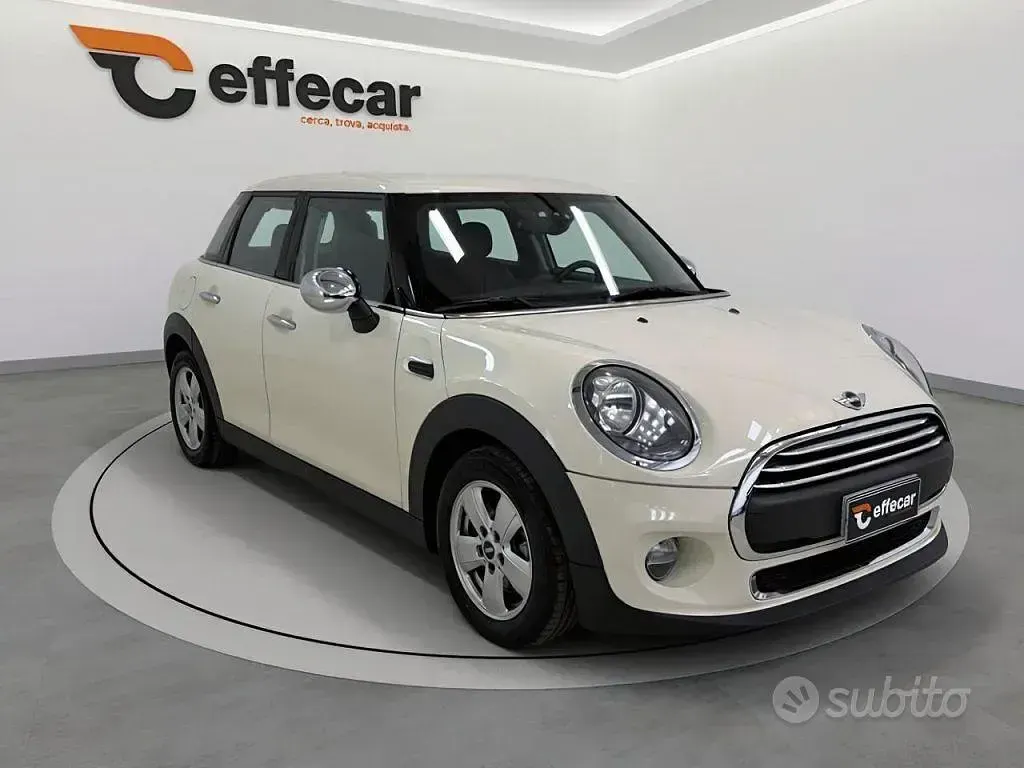 Usata Mini One D 95 CV (69 kW) 2017 Beige Utilitaria