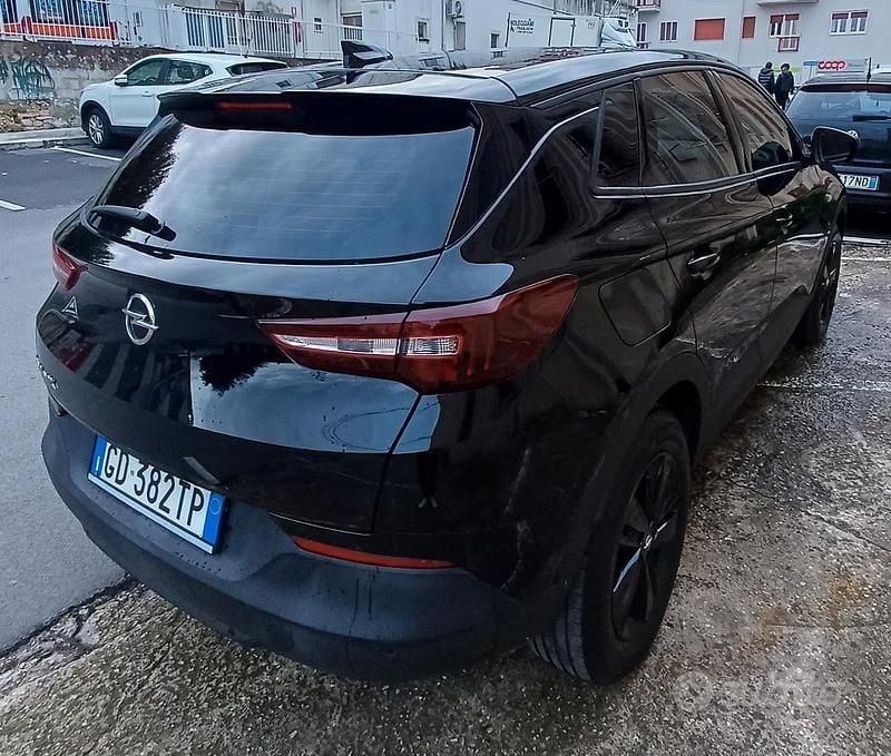 Usata Opel Grandland X 130 CV (95 kW) 2020 Nero SUV