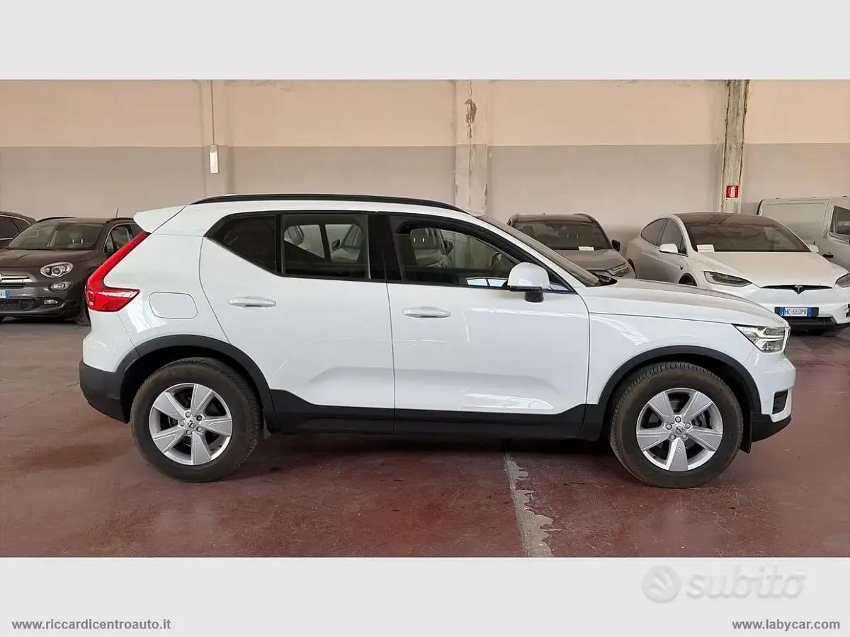 Usata Volvo XC40 Core 129 CV (94 kW) 2022 Bianco SUV
