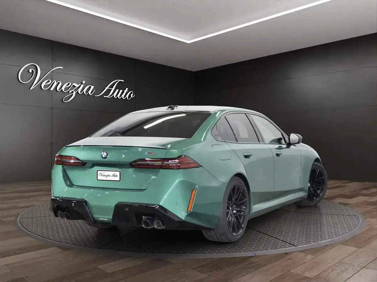 Usata BMW M5 585 CV (430 kW) 2025 Verde Berlina