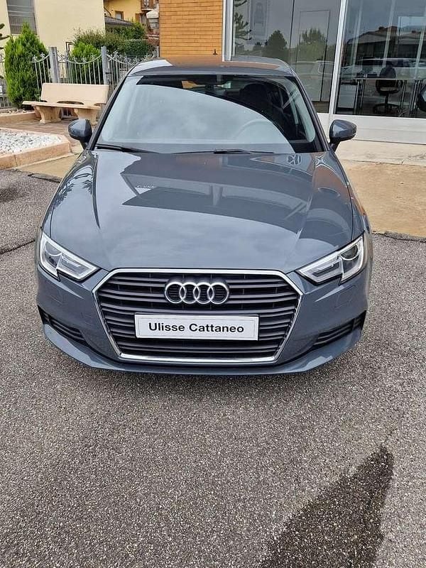 Usata Audi A3 Ambiente 150 CV (110 kW) 2019 G3 grigio nano metallizzato Berlina