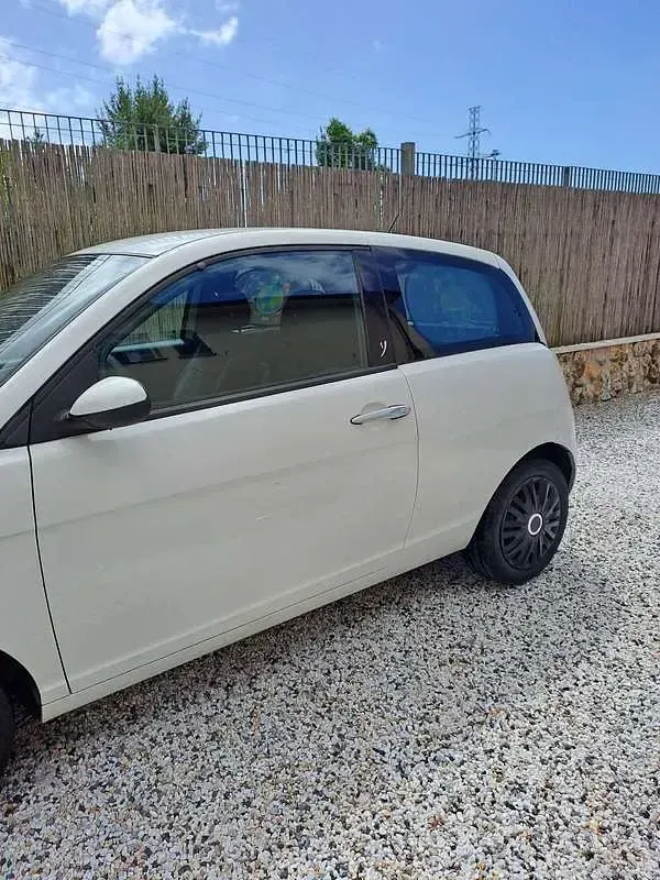 Usata Lancia Ypsilon 95 CV (69 kW) 2007 Utilitaria