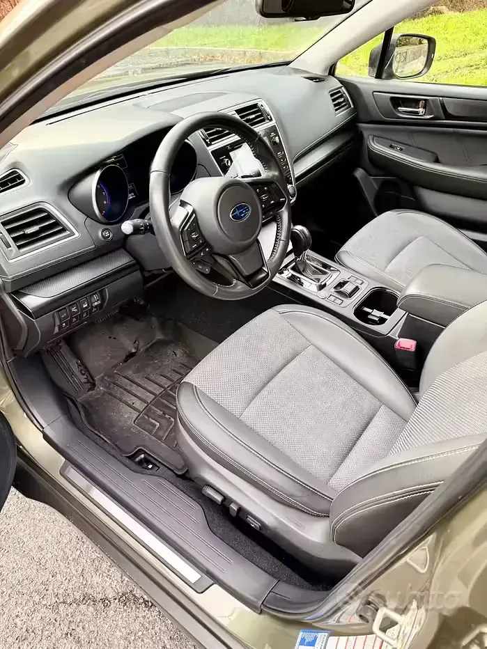 Usata Subaru Outback 4dventure 175 CV (128 kW) 2020 Verde Station wagon