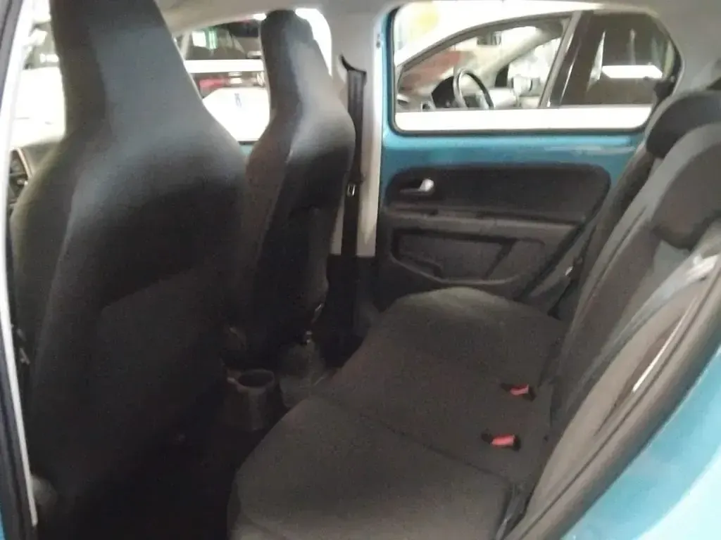 Usata VW up! move up! 65 CV (47 kW) 2023 Teal blu / pastello Utilitaria