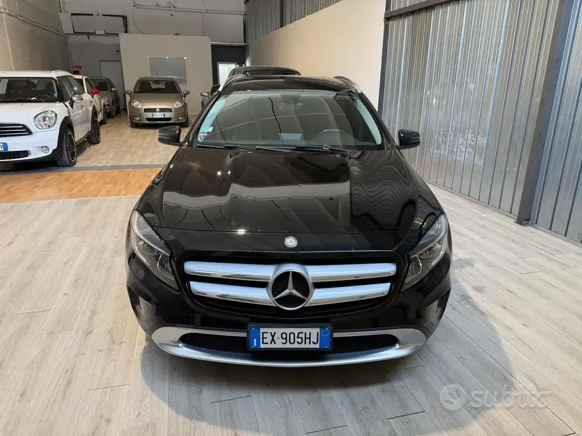 Usata Mercedes GLA200 Premium 136 CV (100 kW) 2014 Nero SUV