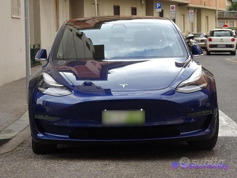Usata Tesla Model 3 366 kW (498 CV) 2019 Blu Berlina