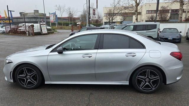 Usata Mercedes A200 Premium 163 CV (119 kW) 2020 Argento Berlina