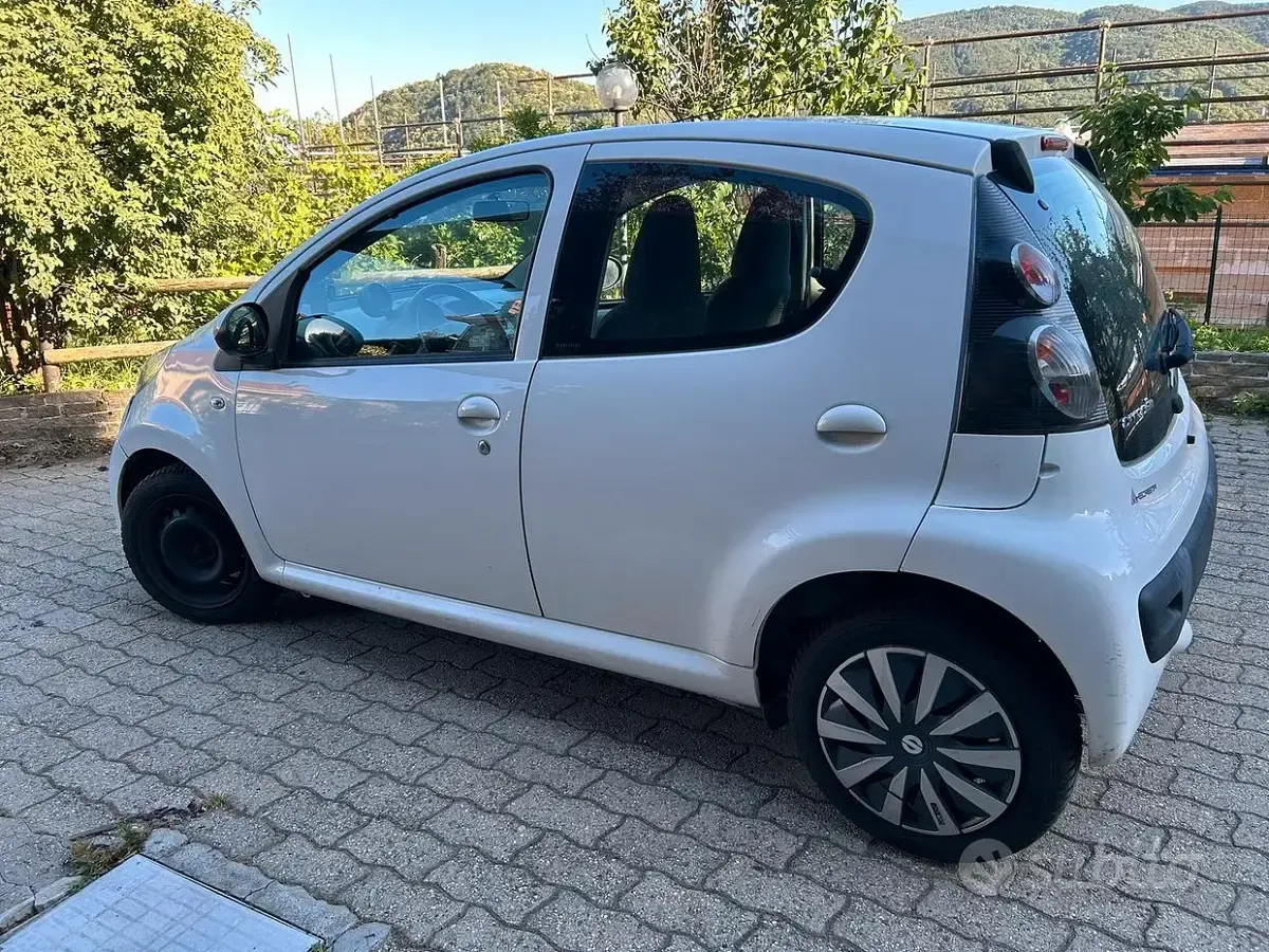 Usata Citroën C1 68 CV (50 kW) 2010 Bianco Utilitaria