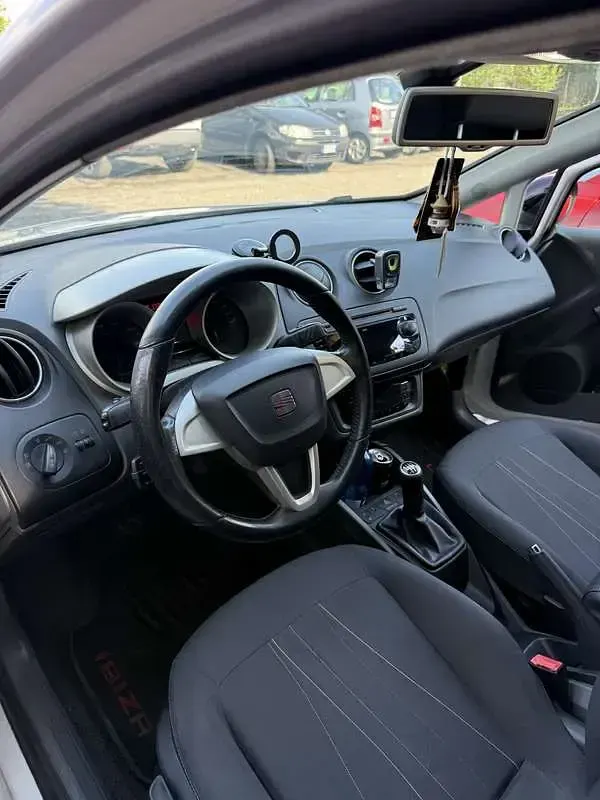 Usata Seat Ibiza Copa 86 CV (63 kW) 2012 Bianco Berlina