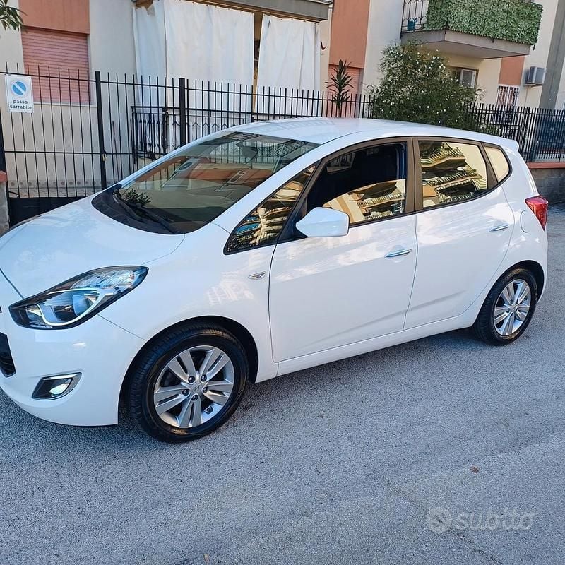 Bianco Usata 2015 Hyundai ix20 Due volumi | 6500 € (Ottimo prezzo) - Immagine 1/4