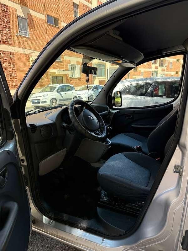 Usata Fiat Doblò Active 84 CV (61 kW) 2013 Monovolume