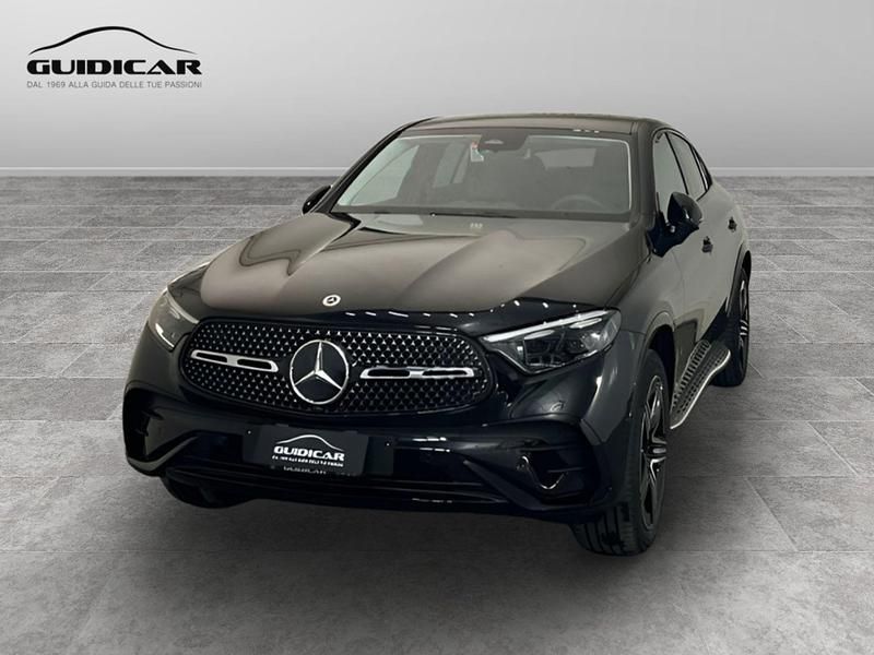 Nero Nuova 2025 Mercedes GLC300 Advanced Coupé | 72.900 € (Buon prezzo) - Immagine 1/1