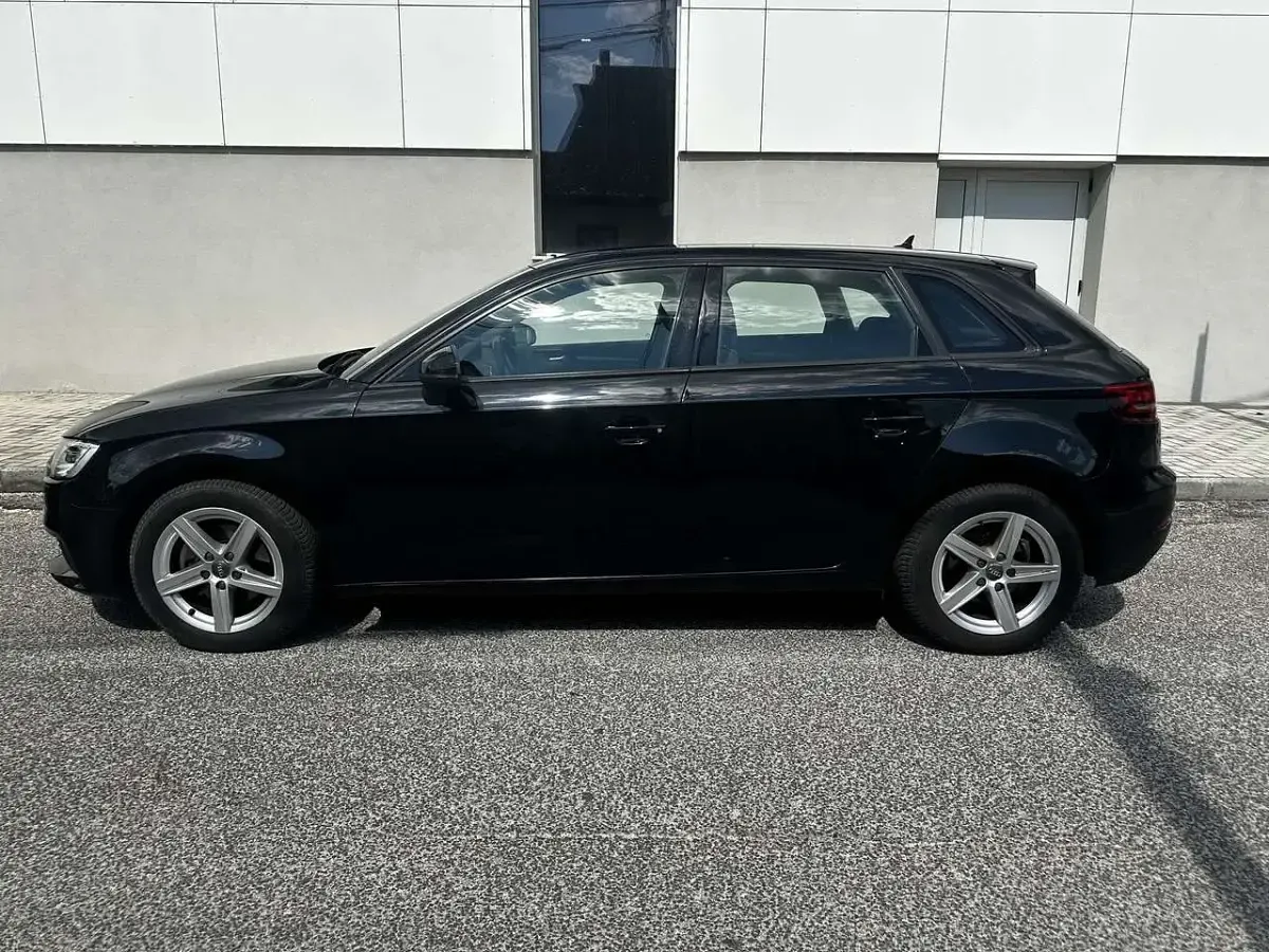 Usata Audi A3 Business 116 CV (85 kW) 2018 Nero Berlina
