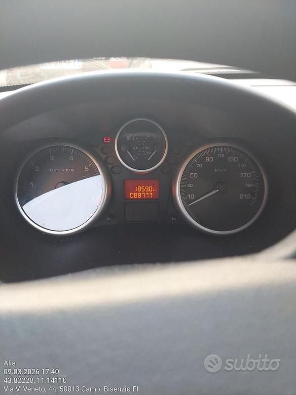 Usata Peugeot 206+ 60 CV (44 kW) 2010 Utilitaria
