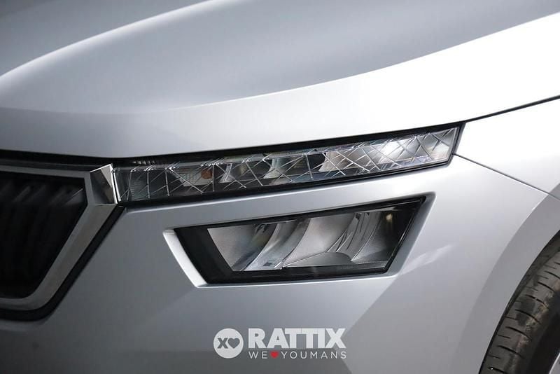 Usata Skoda Kamiq Ambition 95 CV (69 kW) 2022 Argento brillante SUV