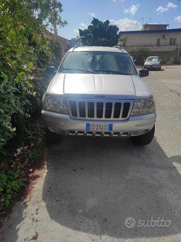 Usata Jeep Grand Cherokee 163 CV (119 kW) 2003 Grigio SUV