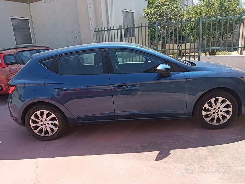 Gebraucht Seat Leon Style 105 PS (77 kW) 2015 Blau Limousine