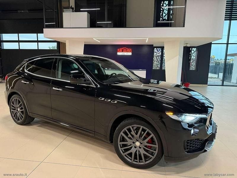 Usata Maserati Levante 275 CV (202 kW) 2016 Nero SUV