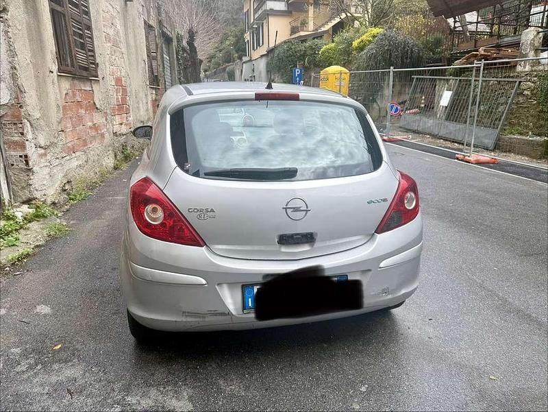Usado Opel Corsa Enjoy 90 HP (66 kW) 2009 Citadino