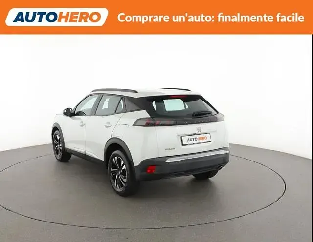 Usata Peugeot 2008 Allure 131 CV (96 kW) 2021 Bianco SUV