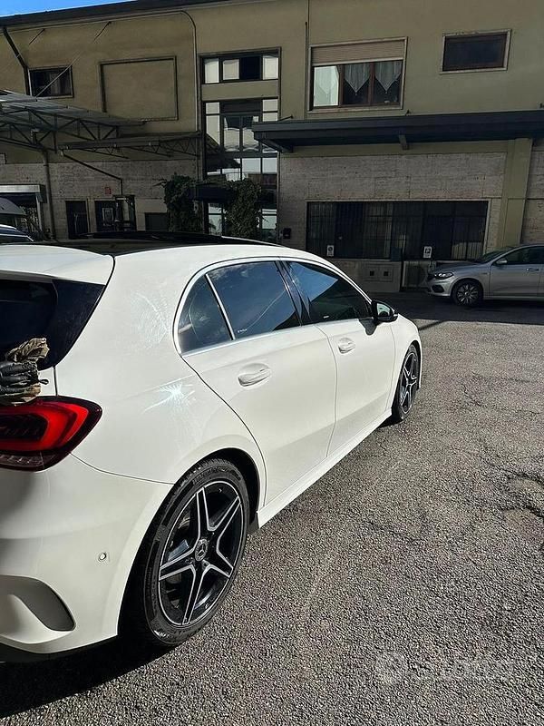 Usata Mercedes A200 150 CV (110 kW) 2022 Bianco Berlina