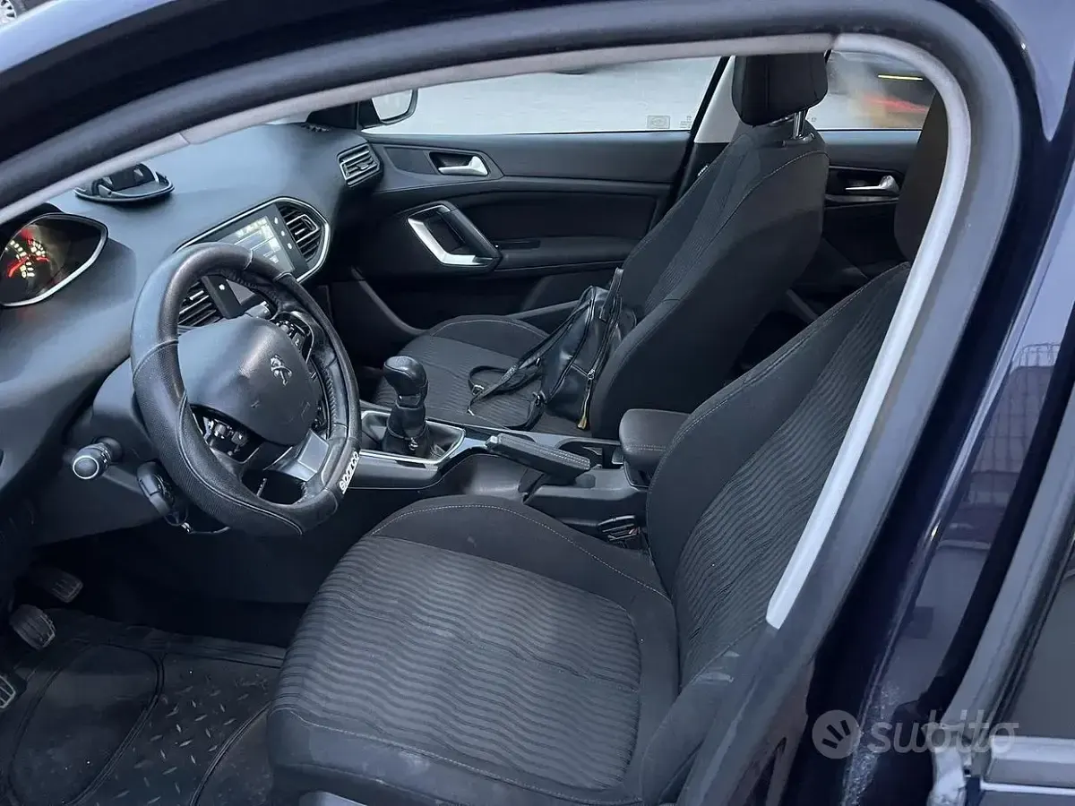 Usata Peugeot 308 SW 92 CV (67 kW) 2014 Bluazzurro Station wagon