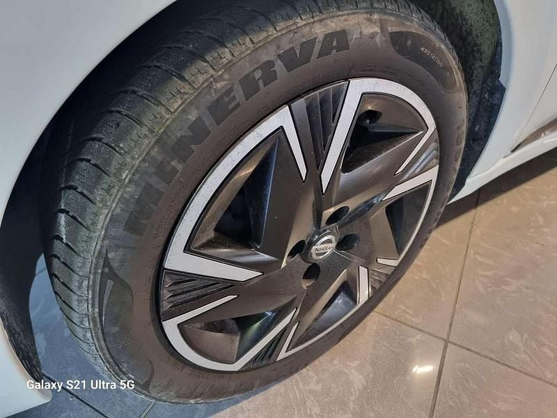 Usata Nissan Micra 101 CV (74 kW) 2023 Bianco Utilitaria