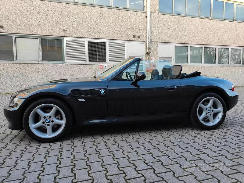 Usata BMW Z3 140 CV (102 kW) 1998 Blu Cabrio