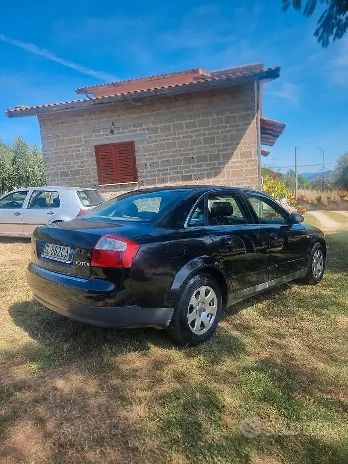 Usata Audi A4 116 CV (85 kW) 2004 Bluazzurro Berlina