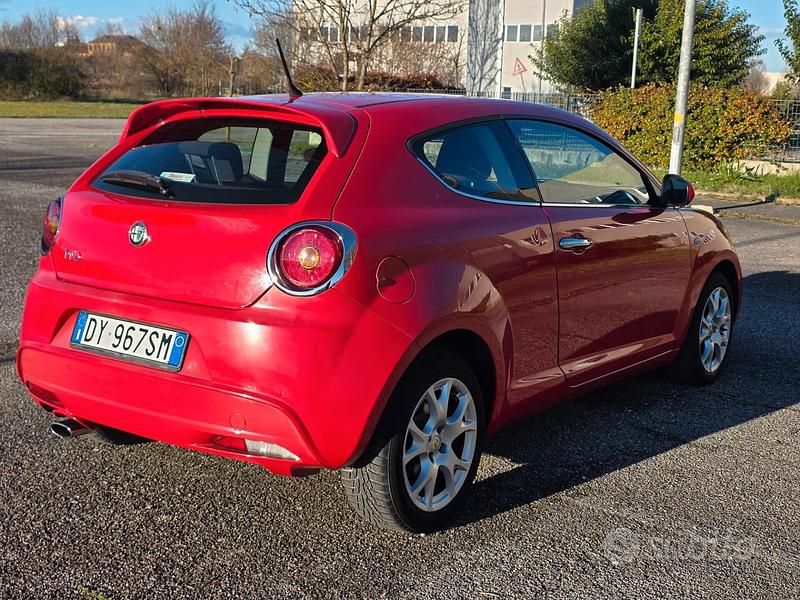 Usata Alfa Romeo MiTo Distinctive 90 CV (66 kW) 2009 Rosso Utilitaria