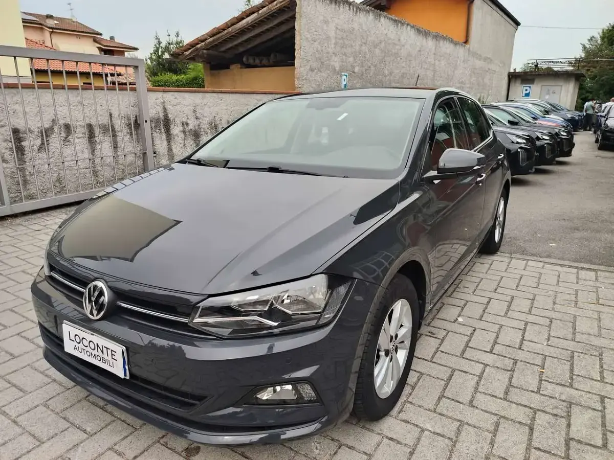 Usata VW Polo Trendline 65 CV (47 kW) 2019 Grigio Utilitaria