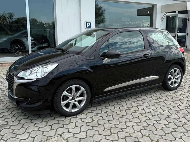 Usata DS Automobiles DS3 So Chic 99 CV (72 kW) 2017 Nero perla Berlina