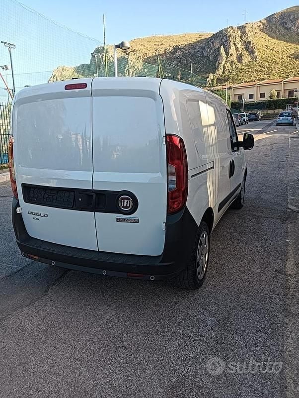 Usata Fiat Doblò 2019 Bianco Monovolume