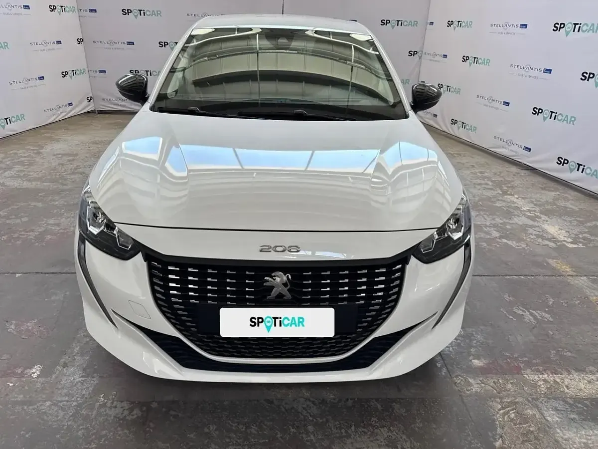 Usata Peugeot 208 Allure 101 CV (74 kW) 2023 Bianco Utilitaria