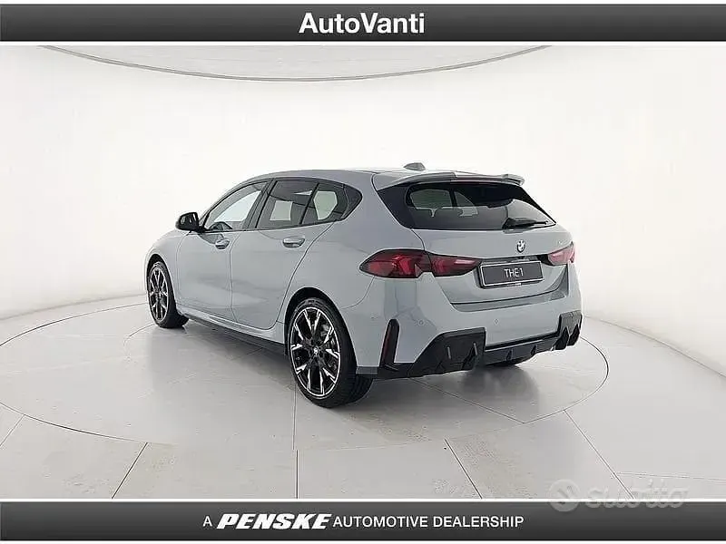 Nuova BMW 118 M Sport 150 CV (110 kW) 2026 Grigio Utilitaria