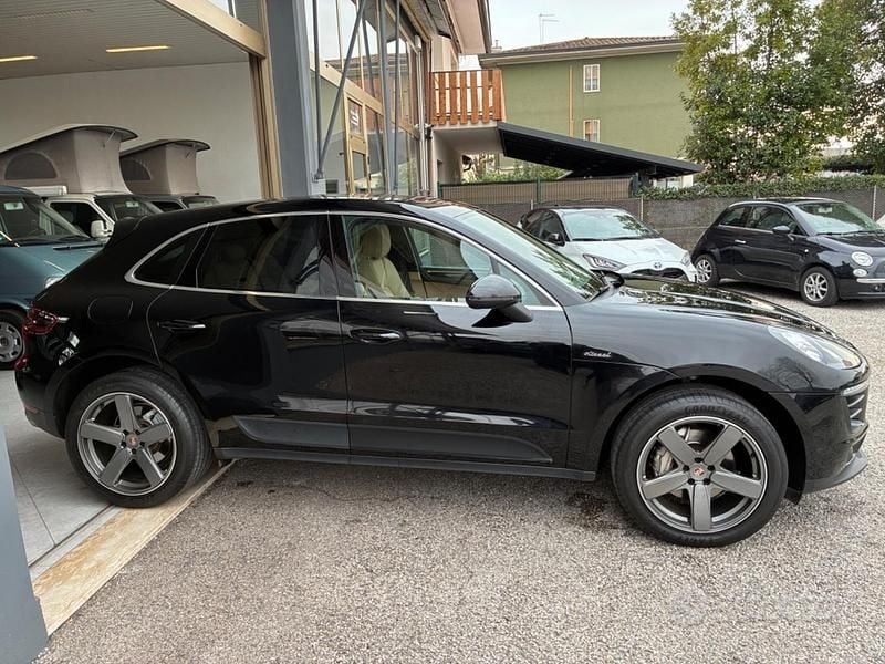 Usata Porsche Macan 258 CV (189 kW) 2016 Nero SUV