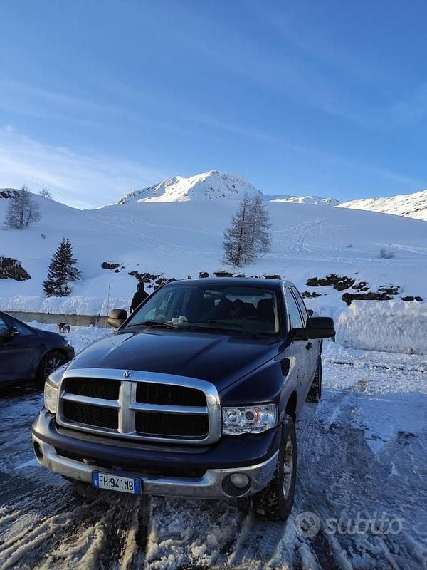 Usata RAM 1500 2019 Blu Pick-up