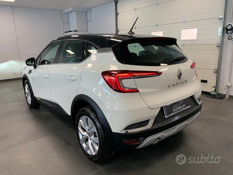 Usata Renault Captur Intens 116 CV (85 kW) 2020 Beige SUV