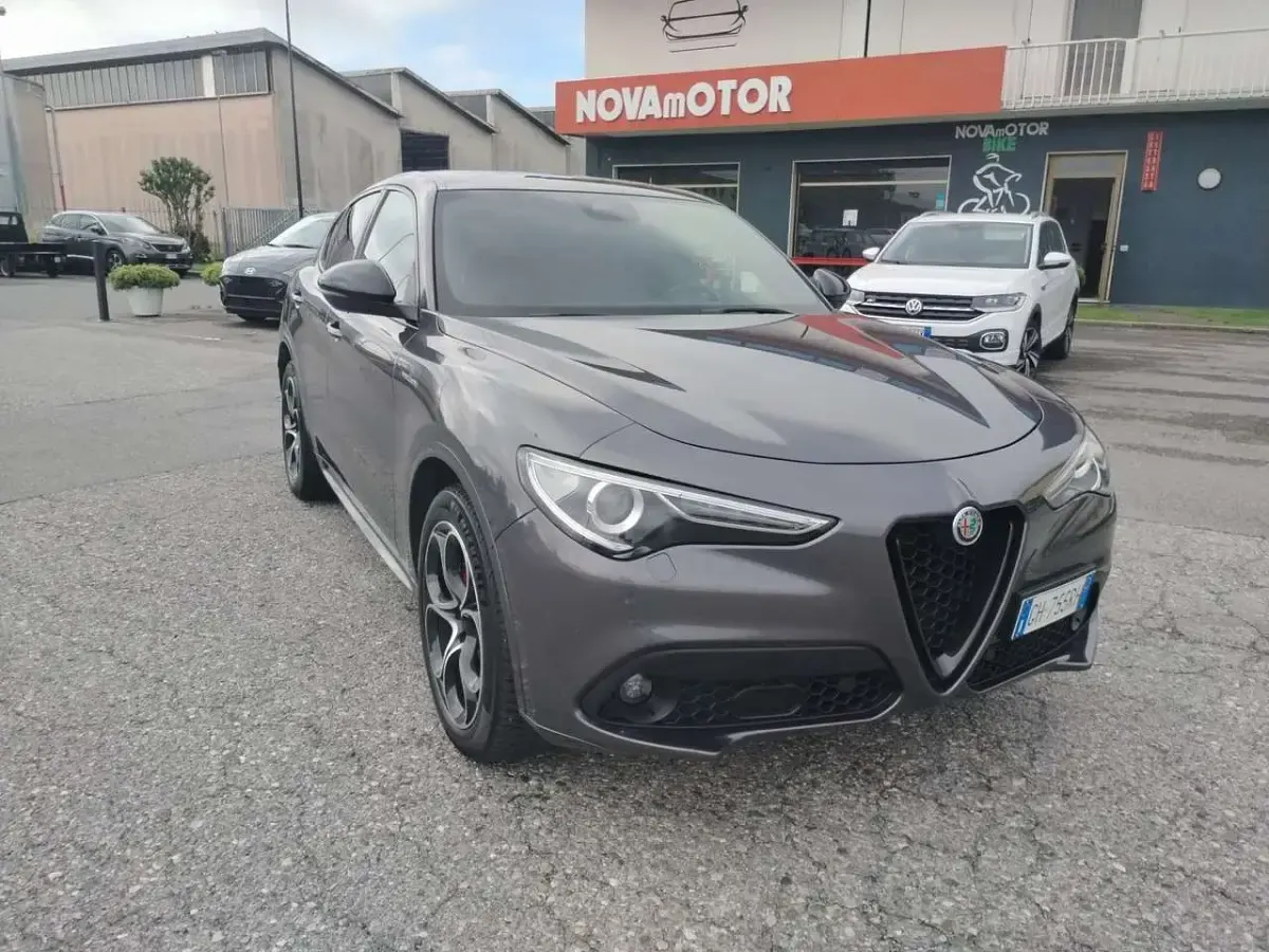 Usata Alfa Romeo Stelvio Veloce 209 CV (153 kW) 2022 Grigio SUV