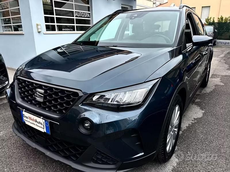 Usata Seat Arona Style 89 CV (65 kW) 2022 Grigio SUV