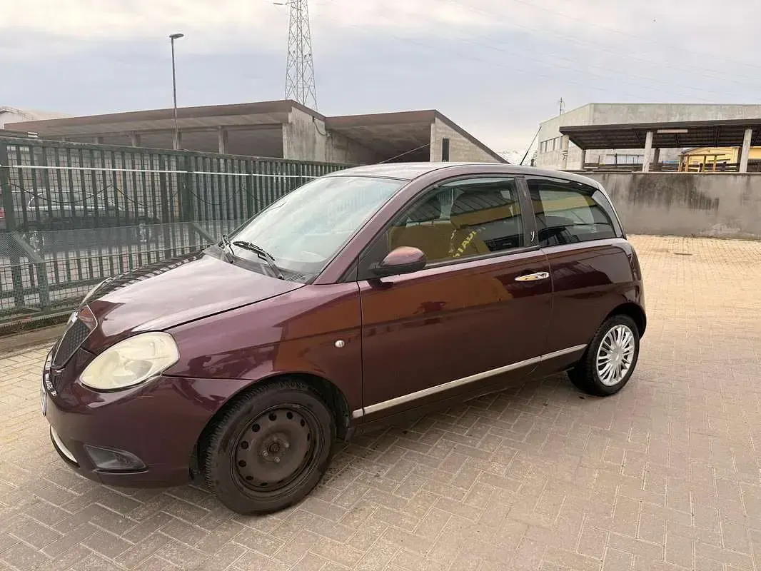 Usata Lancia Ypsilon 60 CV (44 kW) 2007 Lilla Utilitaria